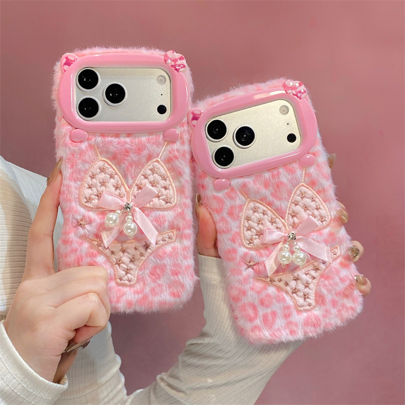 غطاء هاتف بتصميم بيكيني لؤلؤي  - مراجعة Apple Iphone 16 وسعره