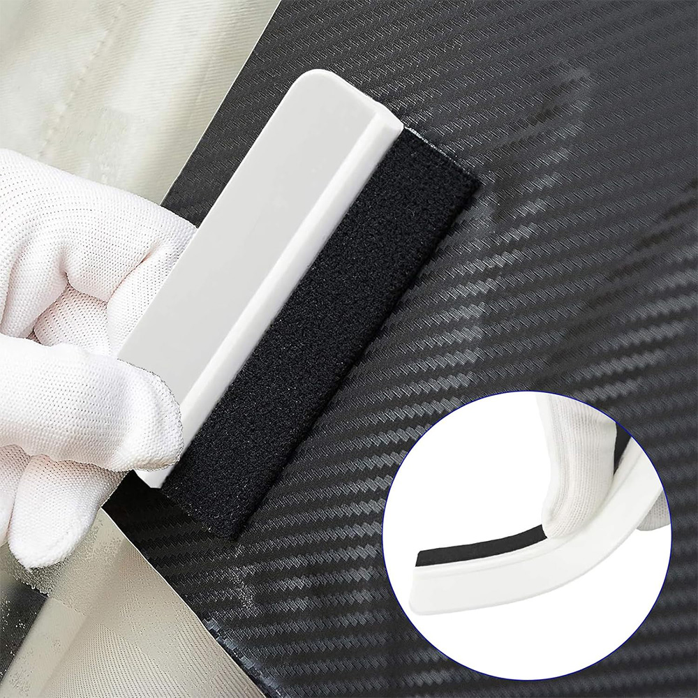 مكشطة لاصقة صغيرة لتركيب وحماي - مراجعة Glass Protector Auto وسعره